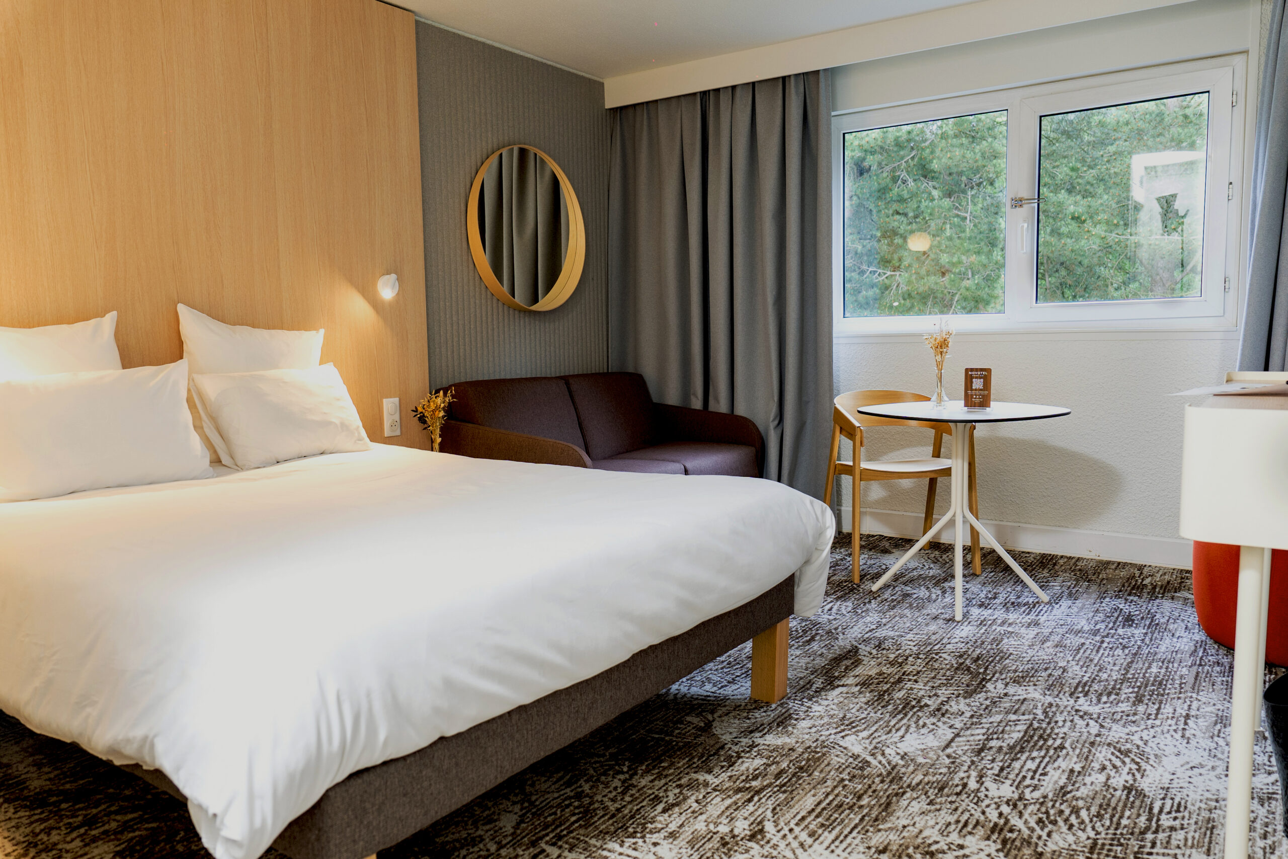 Vue aérienne bar et restaurant extérieur à Rouen conçu par des architectes Lillois