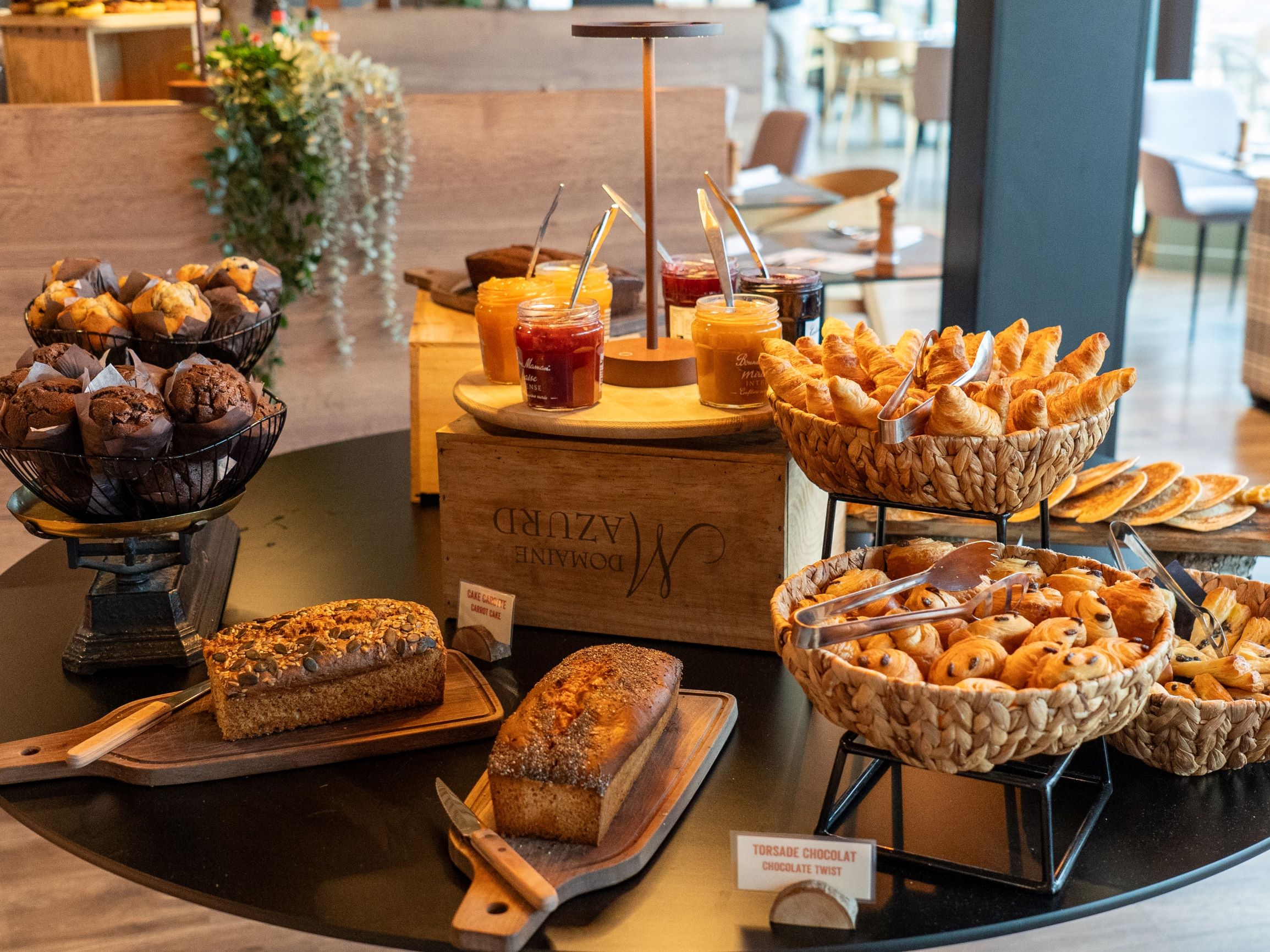 Restaurant et salle petit-déjeuner d'un hôtel de luxe à Rouen